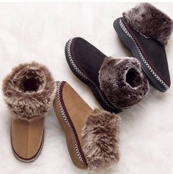 Cozy unisex slippers