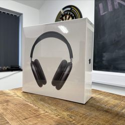 Space Gray AirPod Maxes 