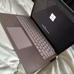 Microsoft Surface Laptop