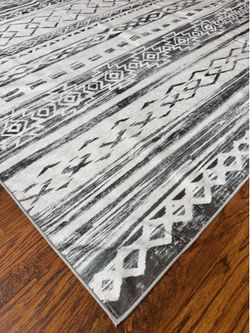 8x10 Washable Area Rug w/ Non-Slip Pad