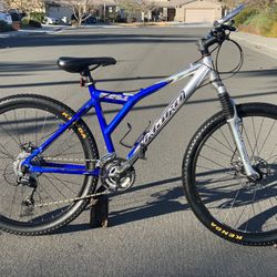 Haro Escape 8.1 24-Speed 26” Mountain Bike for Sale in