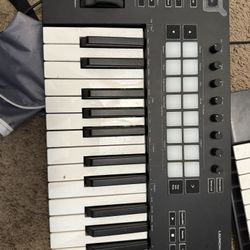 Launchkey Notation 25 Un -used