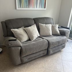 Retractable sofa