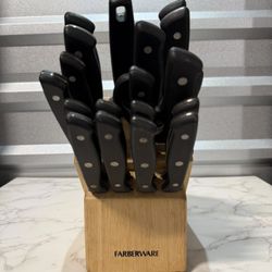 Farberware 19-Piece Knife Block Set w/ Wooden Block & Kitchen Shears – Black Handles