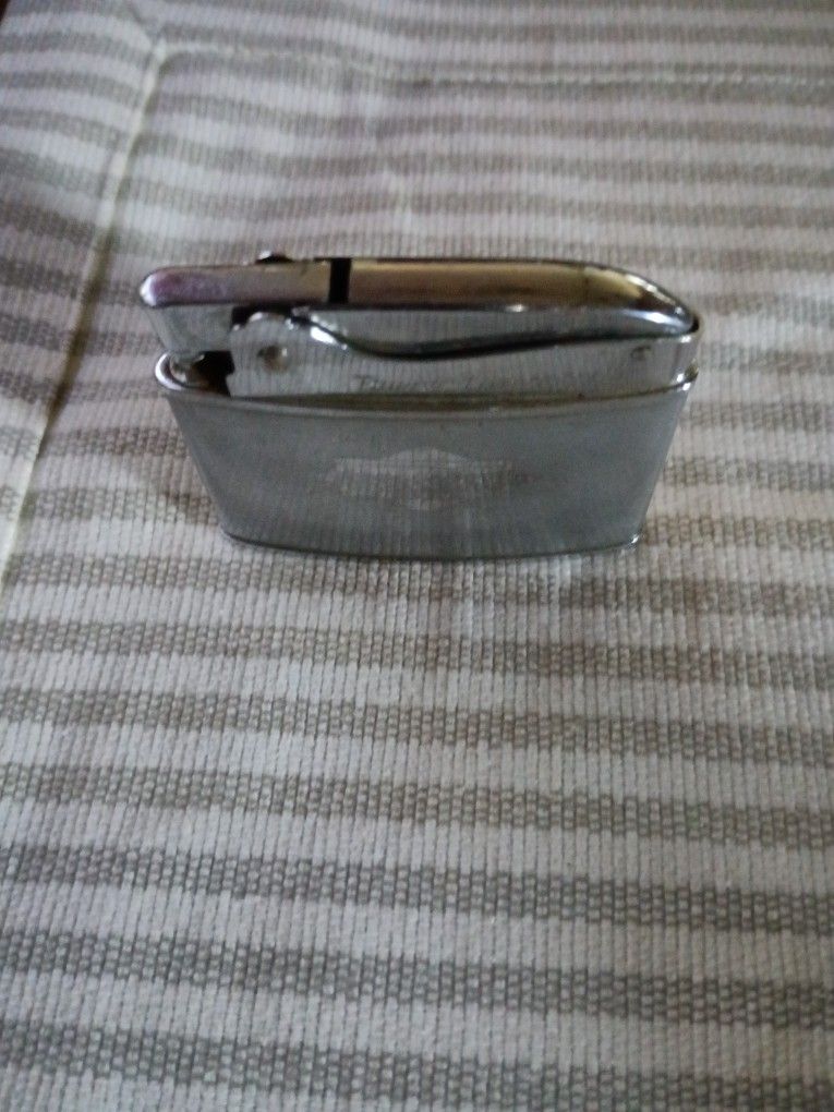 Vintage Silver Match Lighter 4-sale.