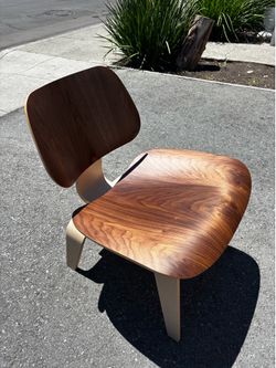 🌰 Eames Molded Plywood Lounge Chair Wood Base (LCW)🐿️