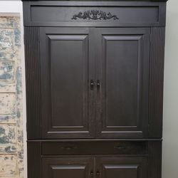 Armoire Or Entertainment Center