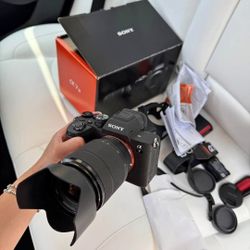 Sony A7iv Plus Lens and Accessories