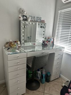 vanity set