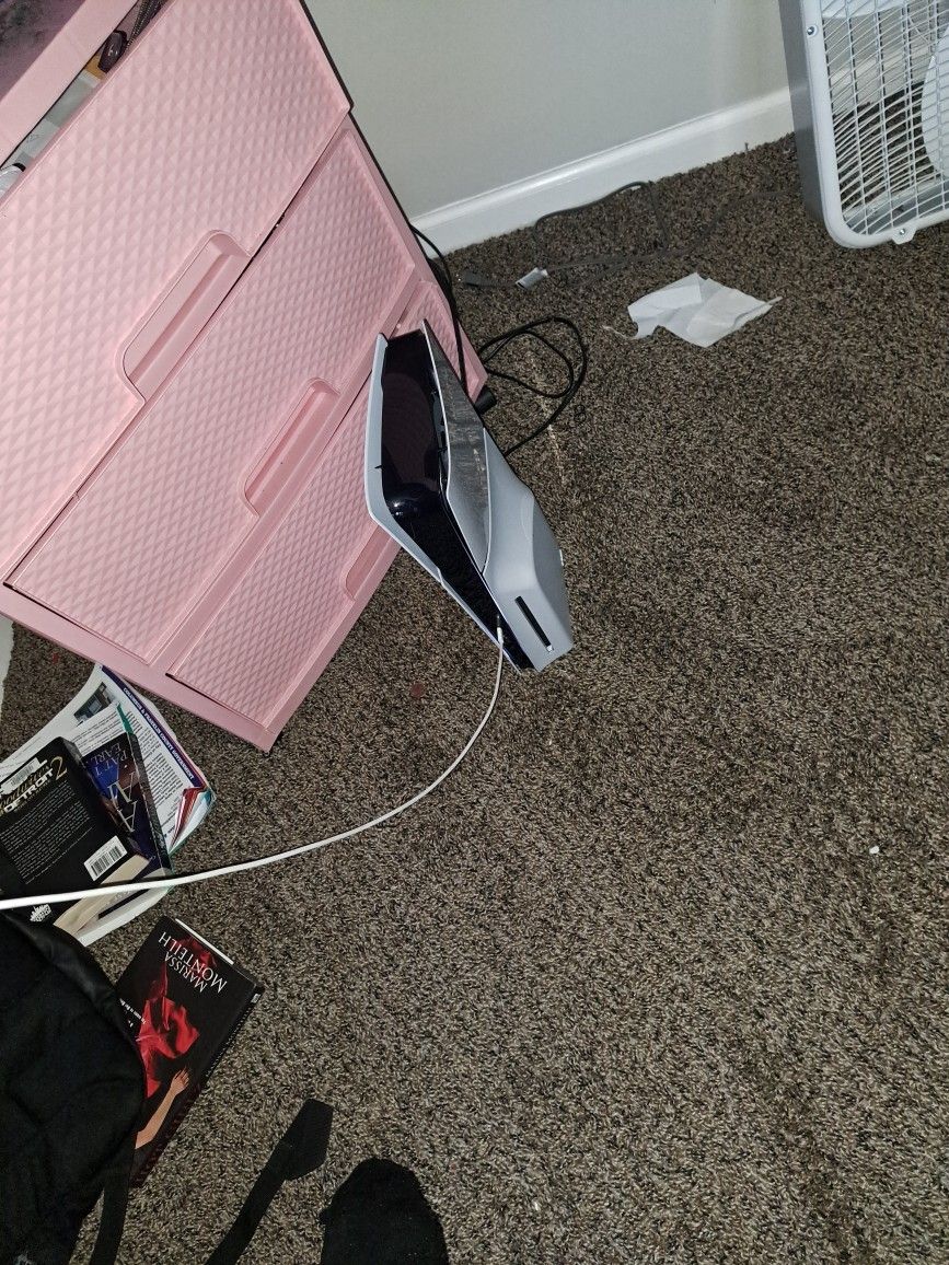 Ps5 W 1 Controller And Ps Plus Alreqdy On It New