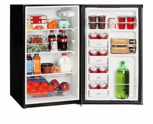 Mainstays 4.4 cu ft Compact Refrigerator, Single Door Mini Fridge, Stainless Steel Look