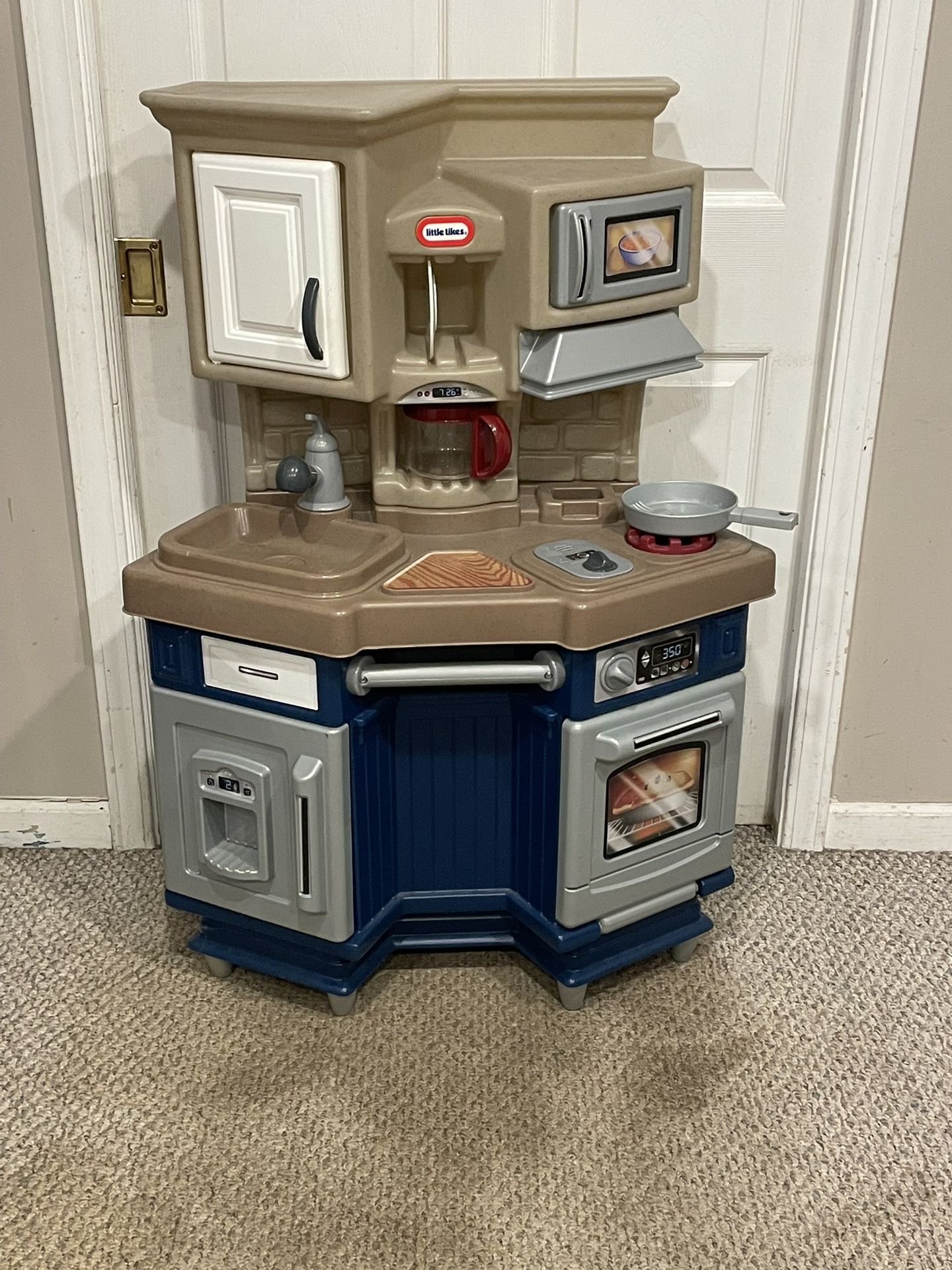 Little Tikes Super Chef Kitchen