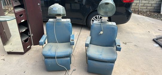Hair Stylist Chairs