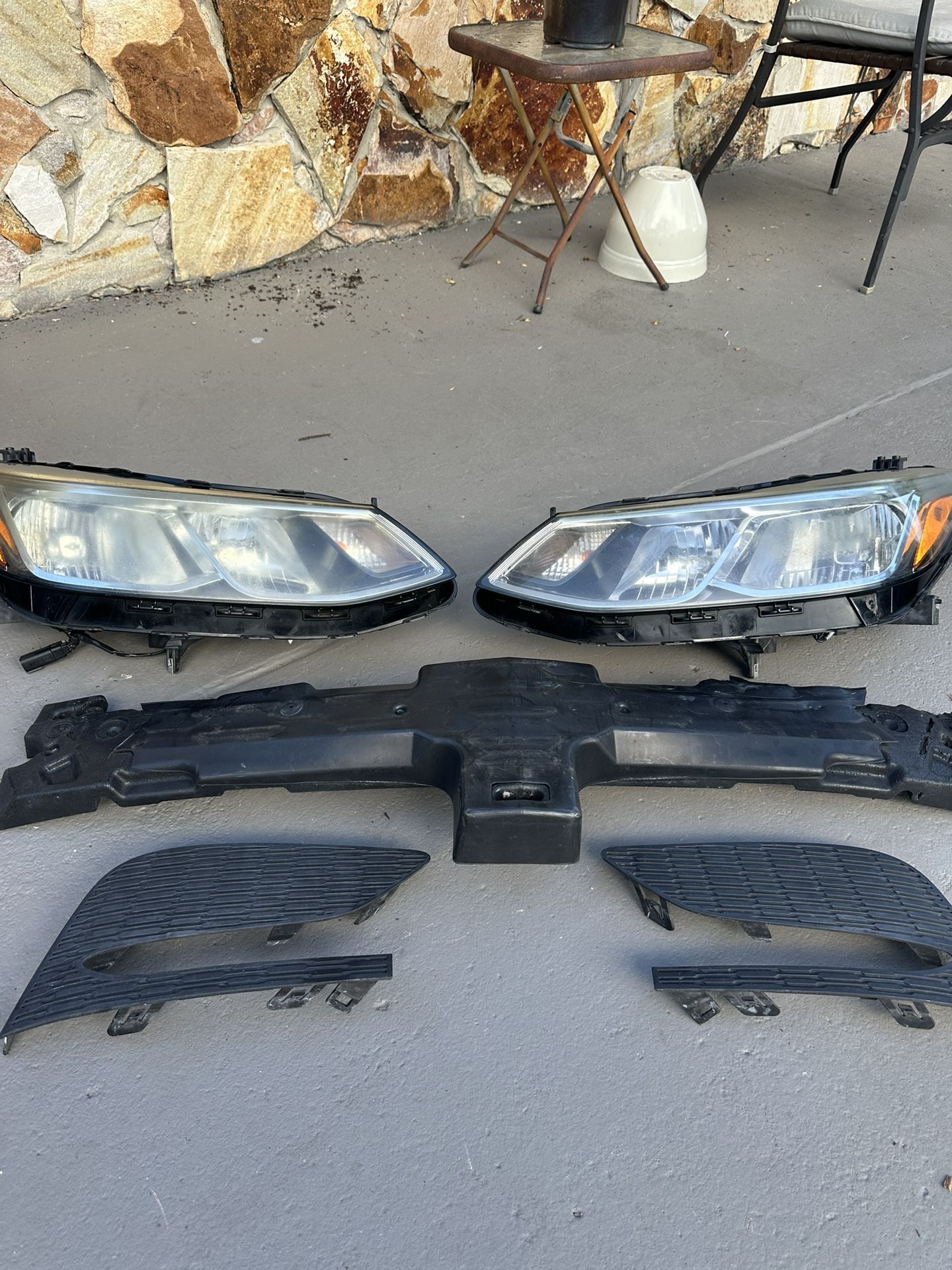 2017-2019 Chevy Cruz Head Lights