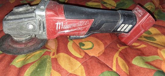MILWAUKEE M18 GRINDER