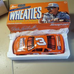 Dale Earnhardt Senior 1997 Monte Carlo 1/24 Diecast