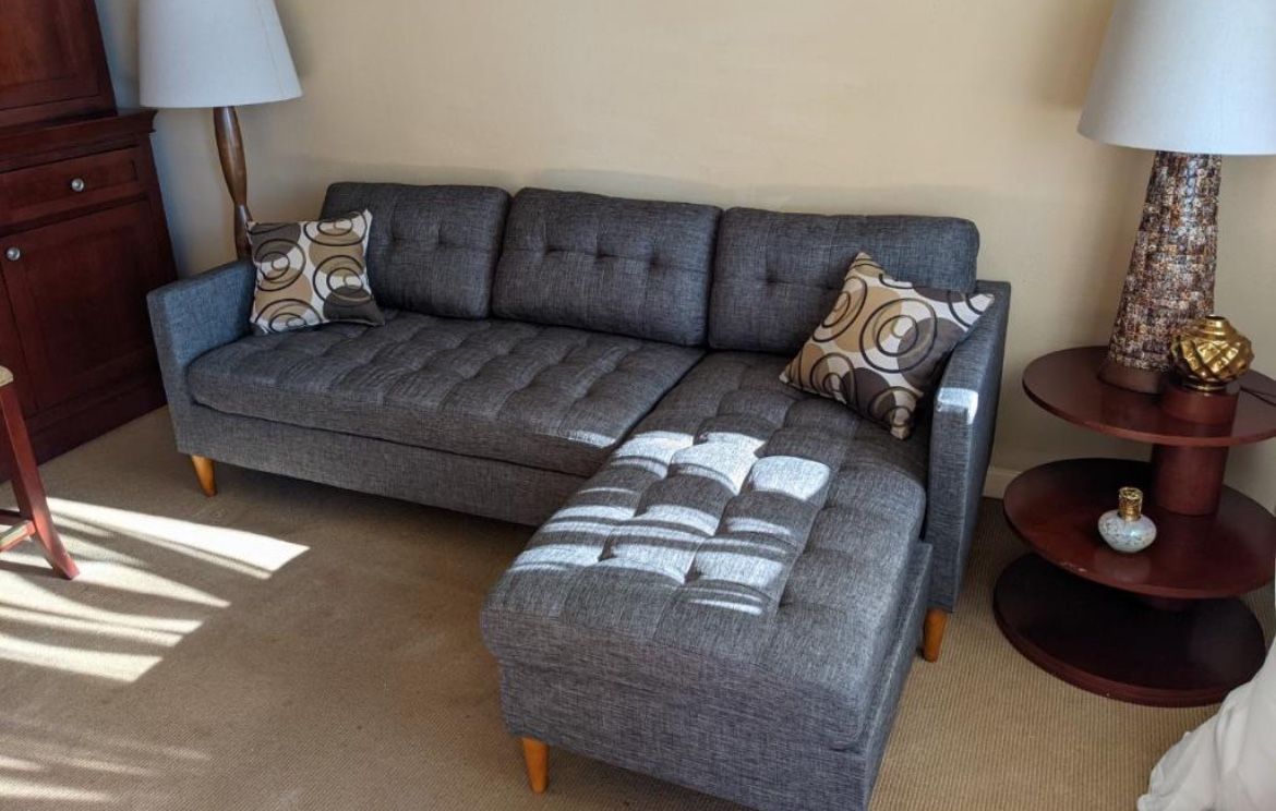 New Reversible Sectional. Grey. 86 X 59. Free Delivery!