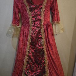 Size Meduim Women's Renaissance Dress 