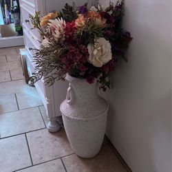 Nice Vase With Flowers 