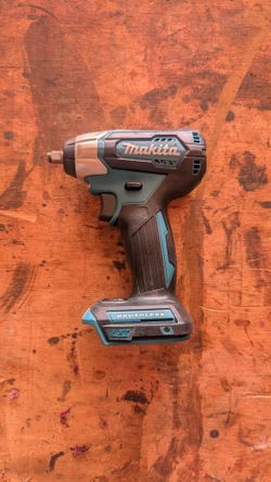 Makita 3/8" Impact XWT12