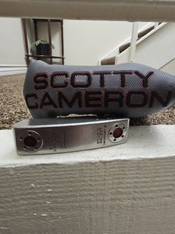 Scotty Cameron Studio Select Newport 2-33"
