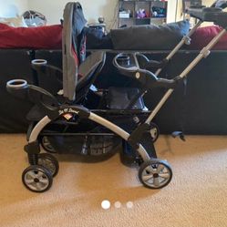 Sit And Stand Stroller Excellent Condition 