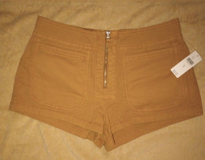 NWT Anthropologie Brown Zip up shorts size 2