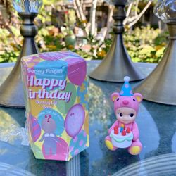 【Authentic】Sonny Angel Birthday Gift Bear 2021 - Original Mini Figure / Pink