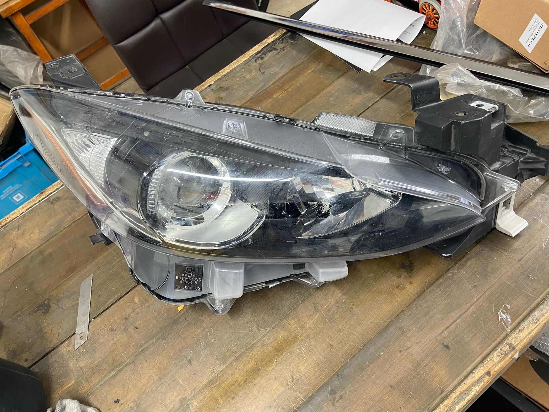 14-16 Mazda 3 Right Passenger Side Halogen Headlight Original