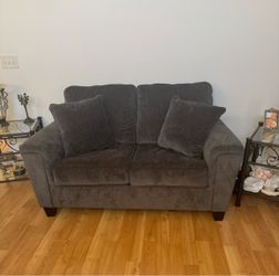 Gray Fabric Loveseat & Sofa with Throw Pillows