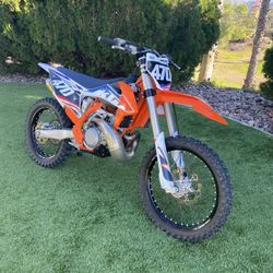 2022 KTM SX