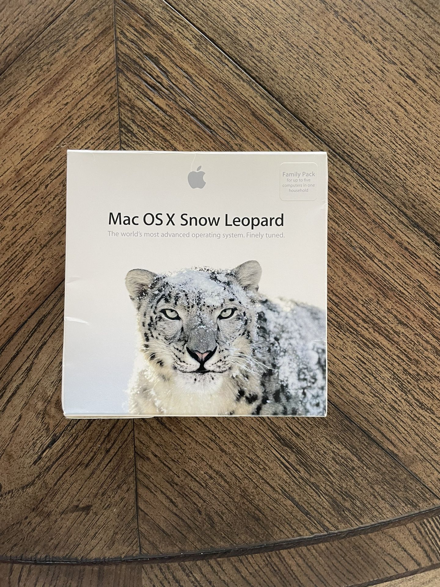 Apple Mac OS X 10.6.3 Snow Leopard Install DVD Disc with Manual & Decals - Family Pack