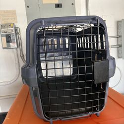 Pet carrier crate small