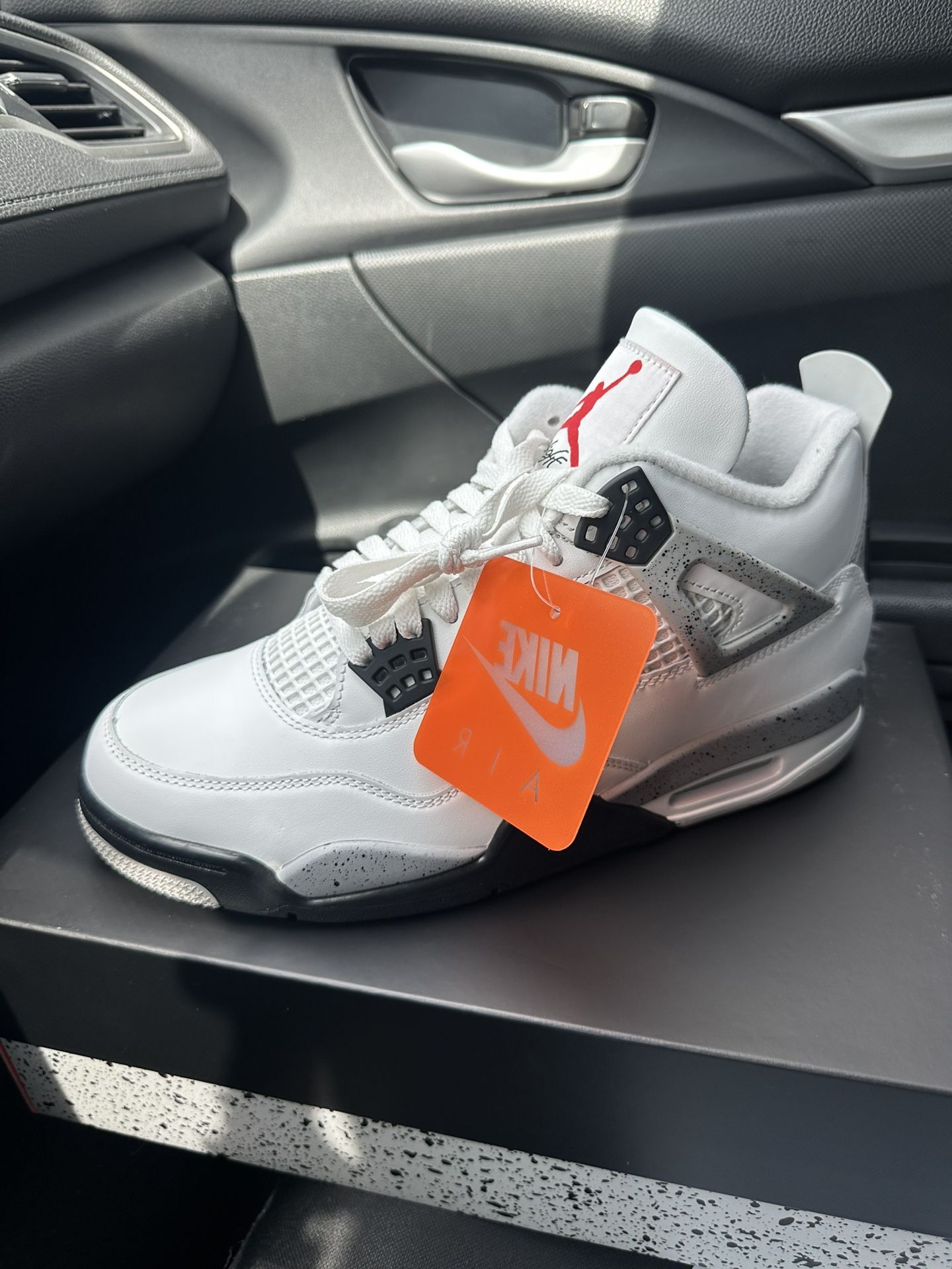 Jordan Retro 4 White Cement 
