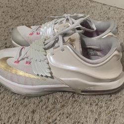 *message before buying* KD Nike 7 “Aunt Pearl” | Size 7 (can fit a 7.5 maybe even 8) | barely worn