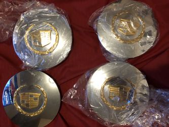 Cadillac Deville gold center caps OEM for Sale in Las Vegas NV