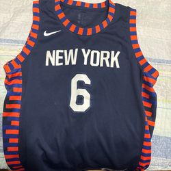 Knicks Jersey 