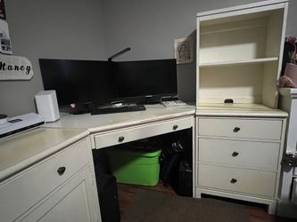 Corner desk