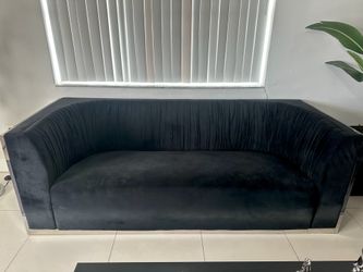 Venta de juego de sala semi nuevo
