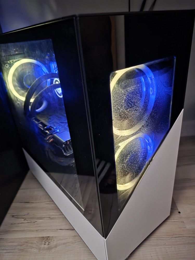 CyberPowerPC - Gamer Supreme Gaming Desktop - AMD Ryzen 7 3700X - 16GB Memory