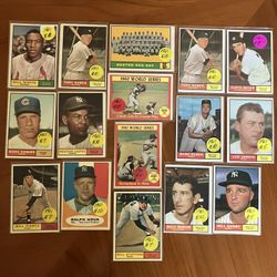 *** (24) 1961 TOPPS BASEBALL CARDS * (11) NEW YORK YANKEES ***