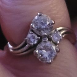 Gorgeous White Gold Diamond Ring