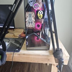 Entire Gaming Pc Set Up $1000 Obo
