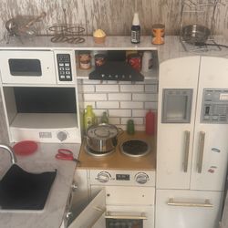 Play Kitchen