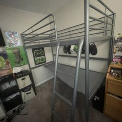 Metal Bunkbed With Desk 