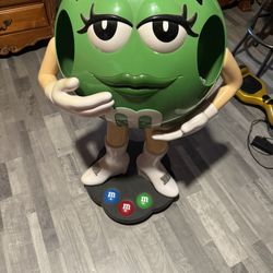 Huge M&M Store Display Green Girl In Go-Go Boots Figure On Wheels M&Ms