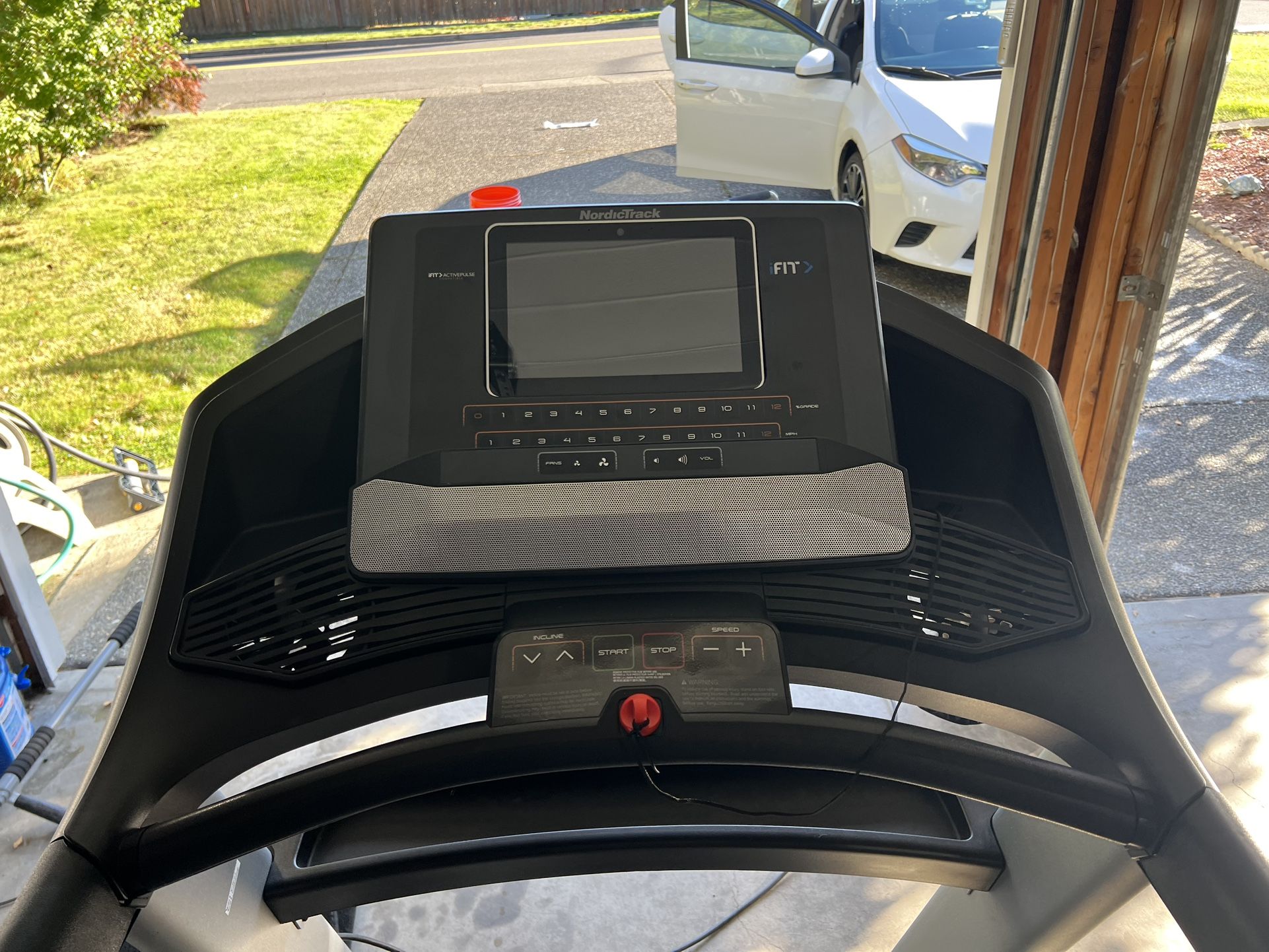 NordicTrack Elite 1000 And Indoor Bike