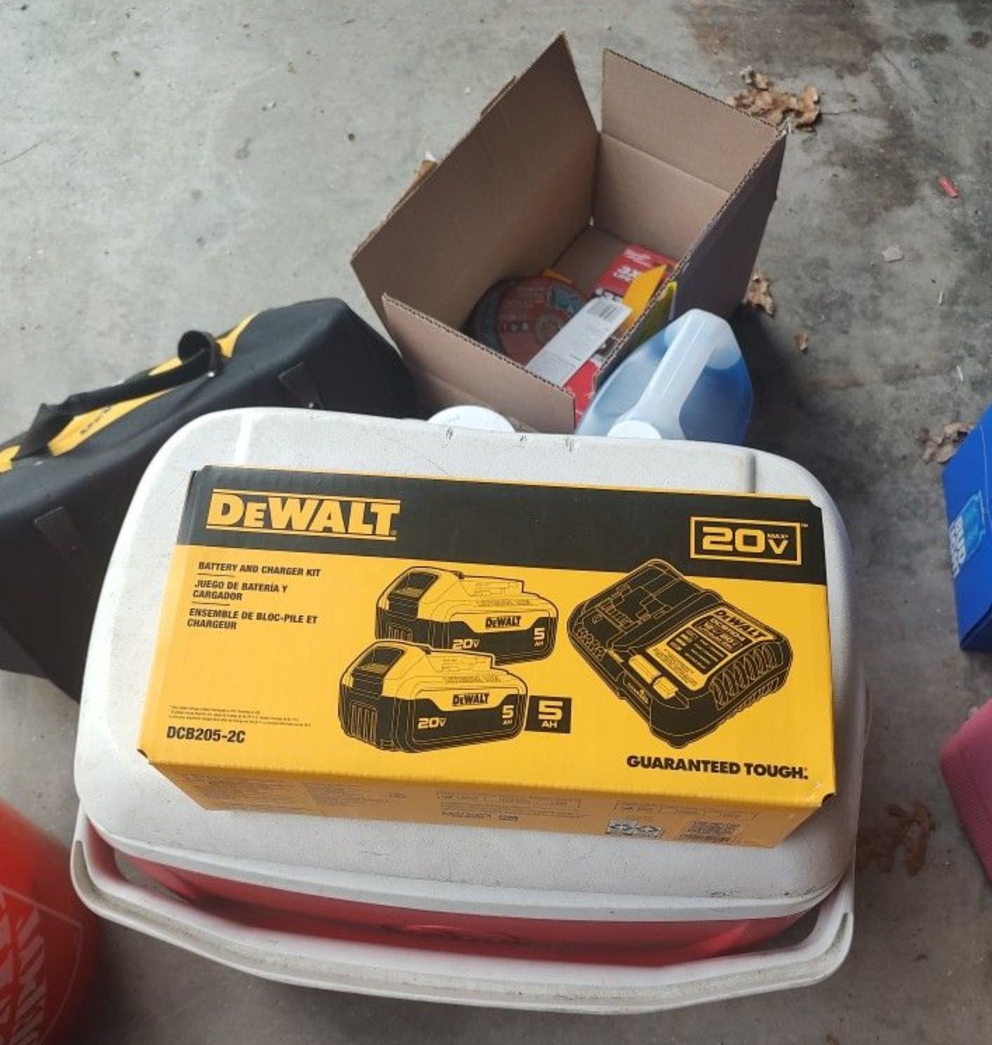 Dewalt 20 V Max Starter Kit