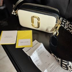 Marc Jacobs Snapshot 