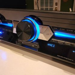 Shake 33 Stereo Amplifier with lights Bluetooth 